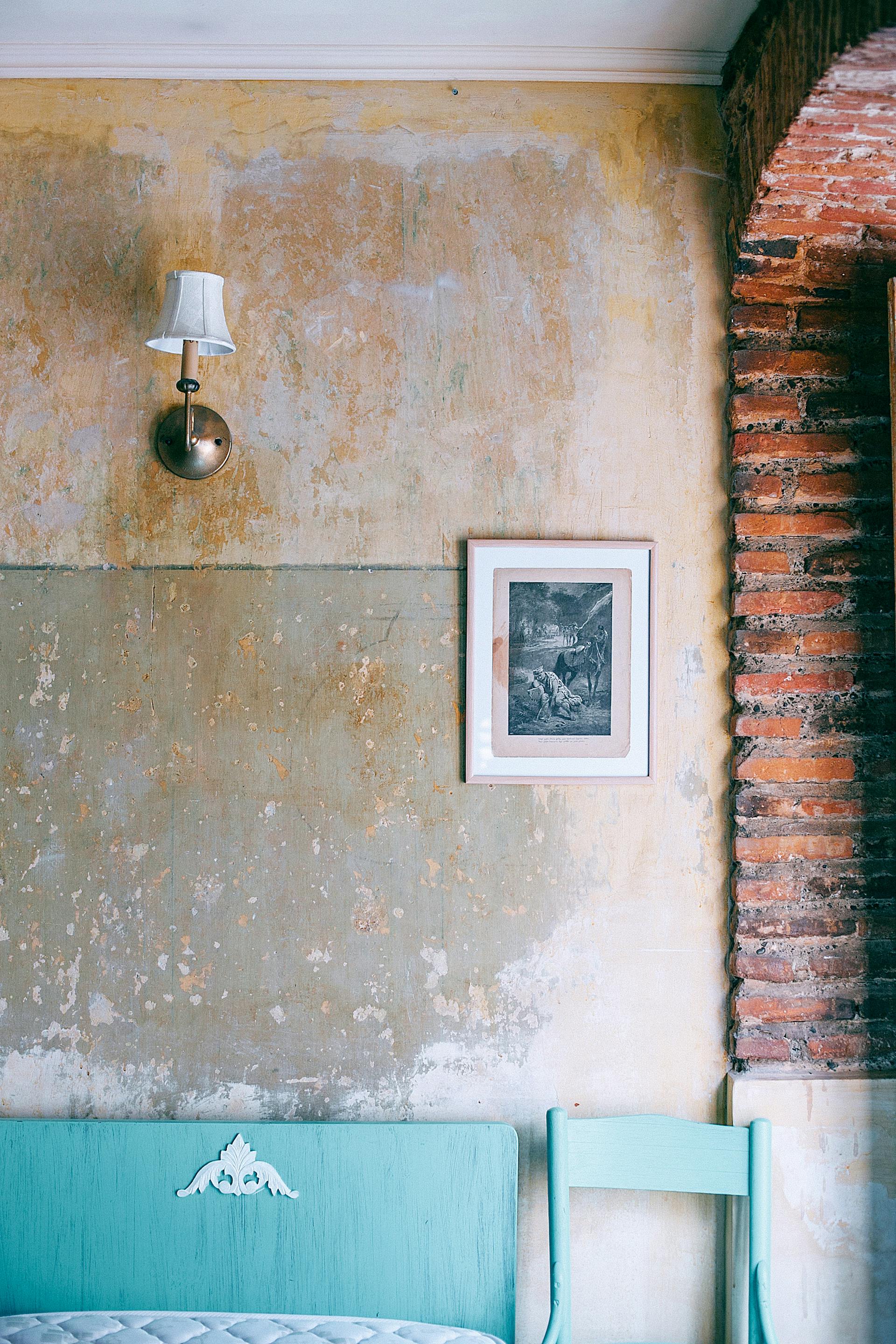 Interior of an old house | Source: Pexels