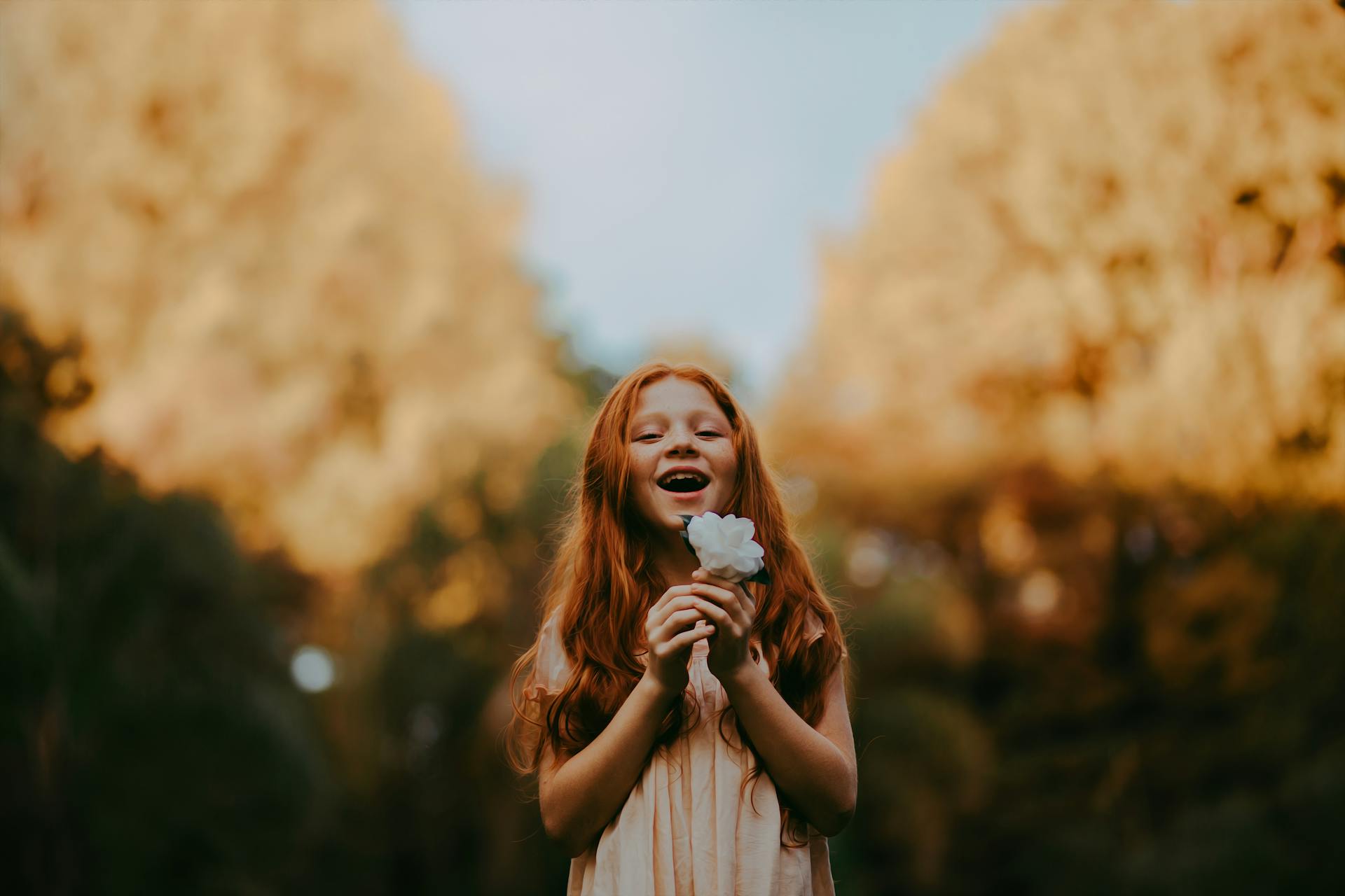 A smiling little girl | Source: Pexels